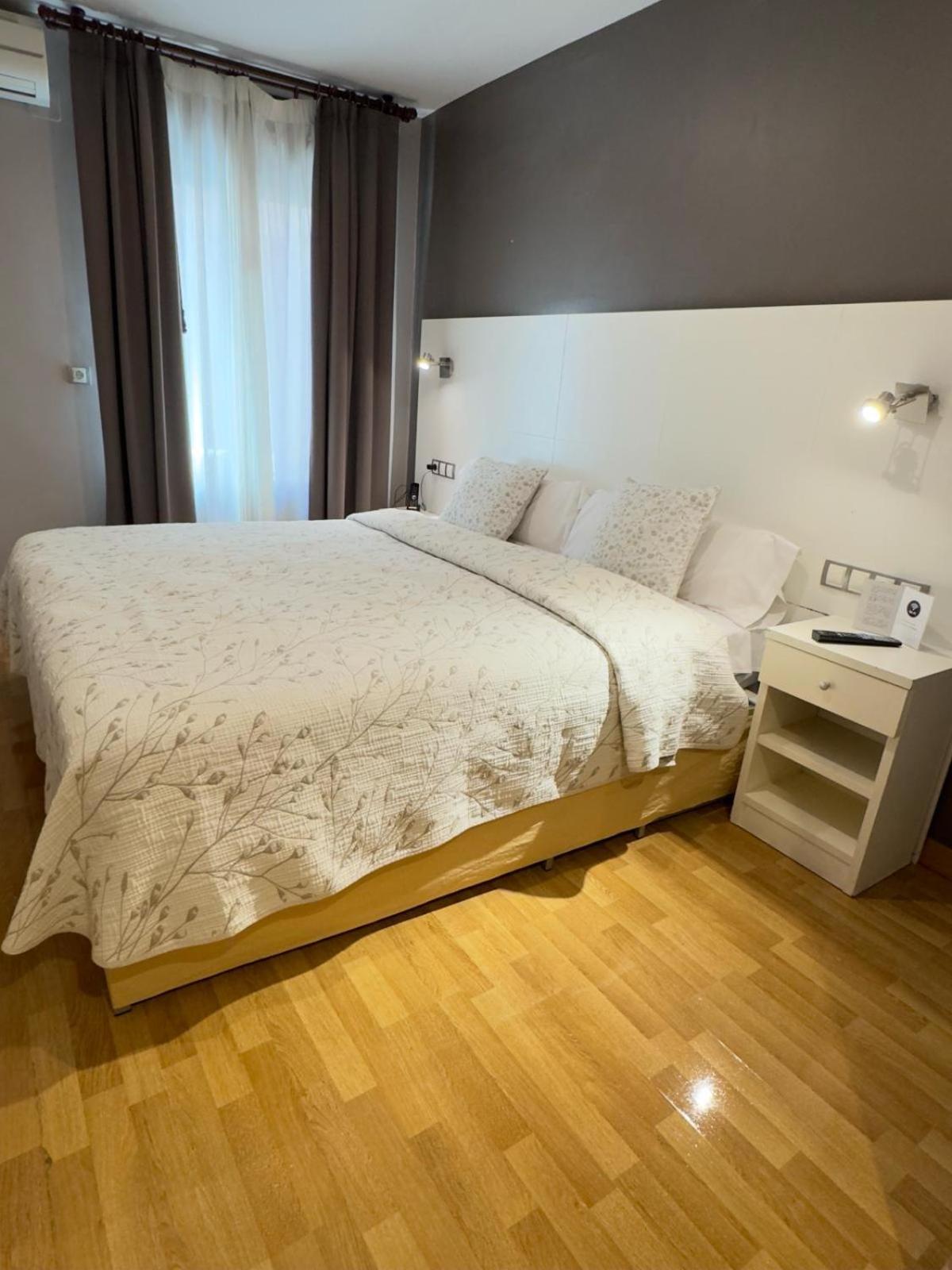 Hotel El Acebo Jaca Luaran gambar