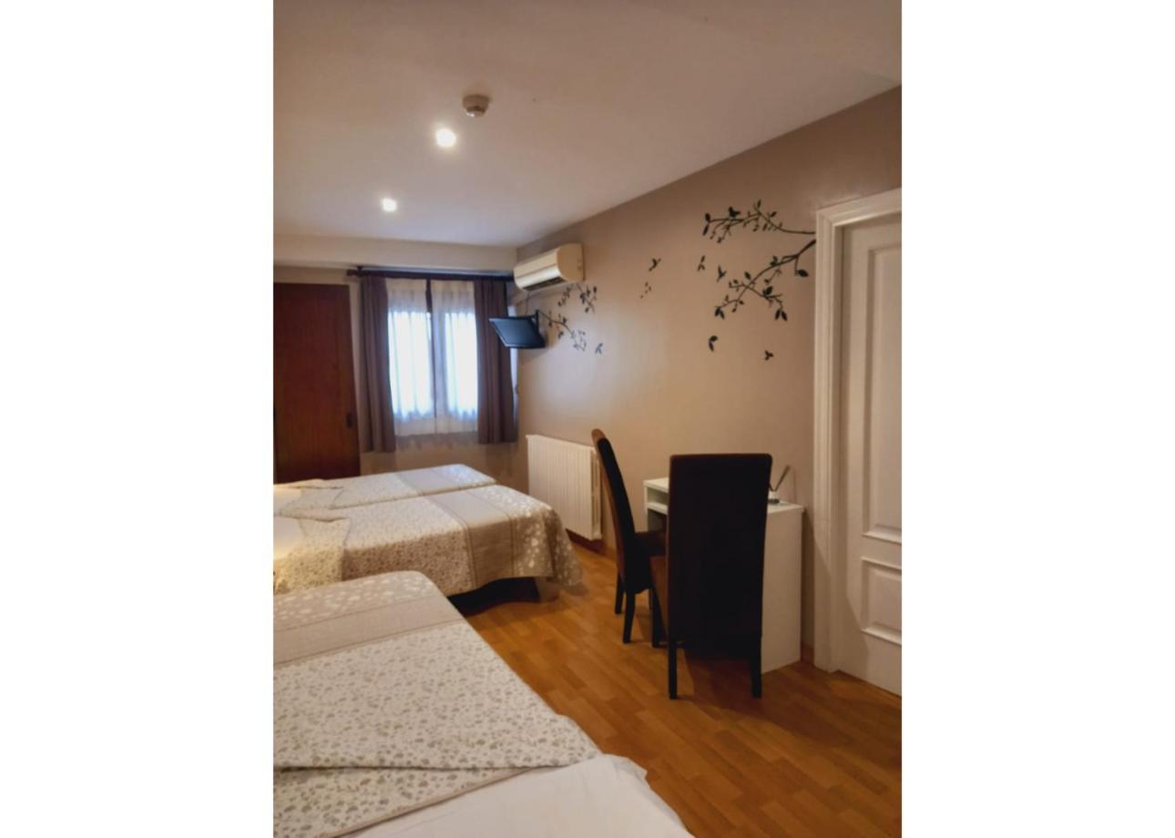Hotel El Acebo Jaca Luaran gambar