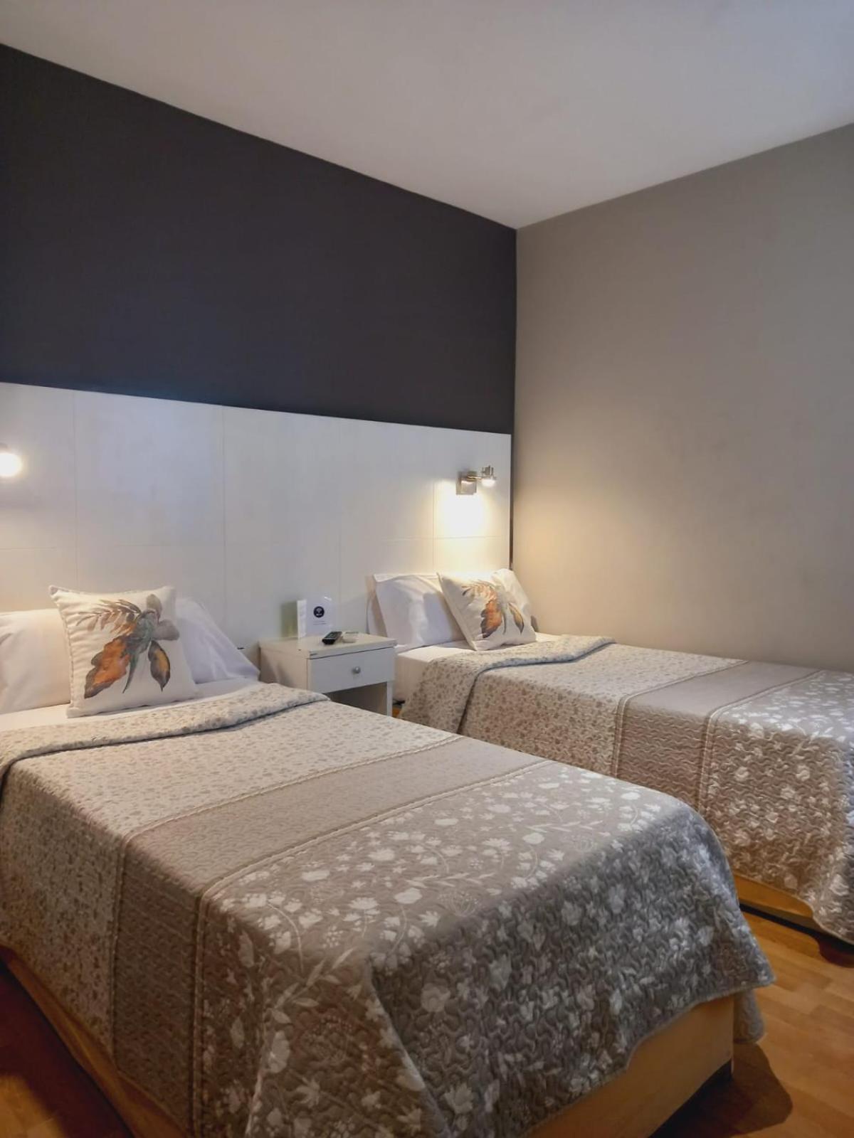 Hotel El Acebo Jaca Luaran gambar