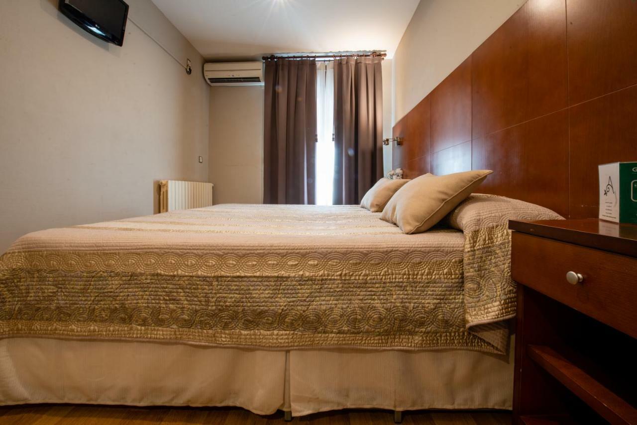Hotel El Acebo Jaca Luaran gambar